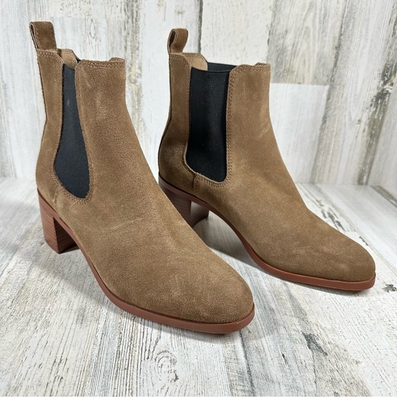 NEW Steve Madden Rhiannon Chelsea Tan Suede Block Heel Ankle Boots #370 - Picture 10 of 12